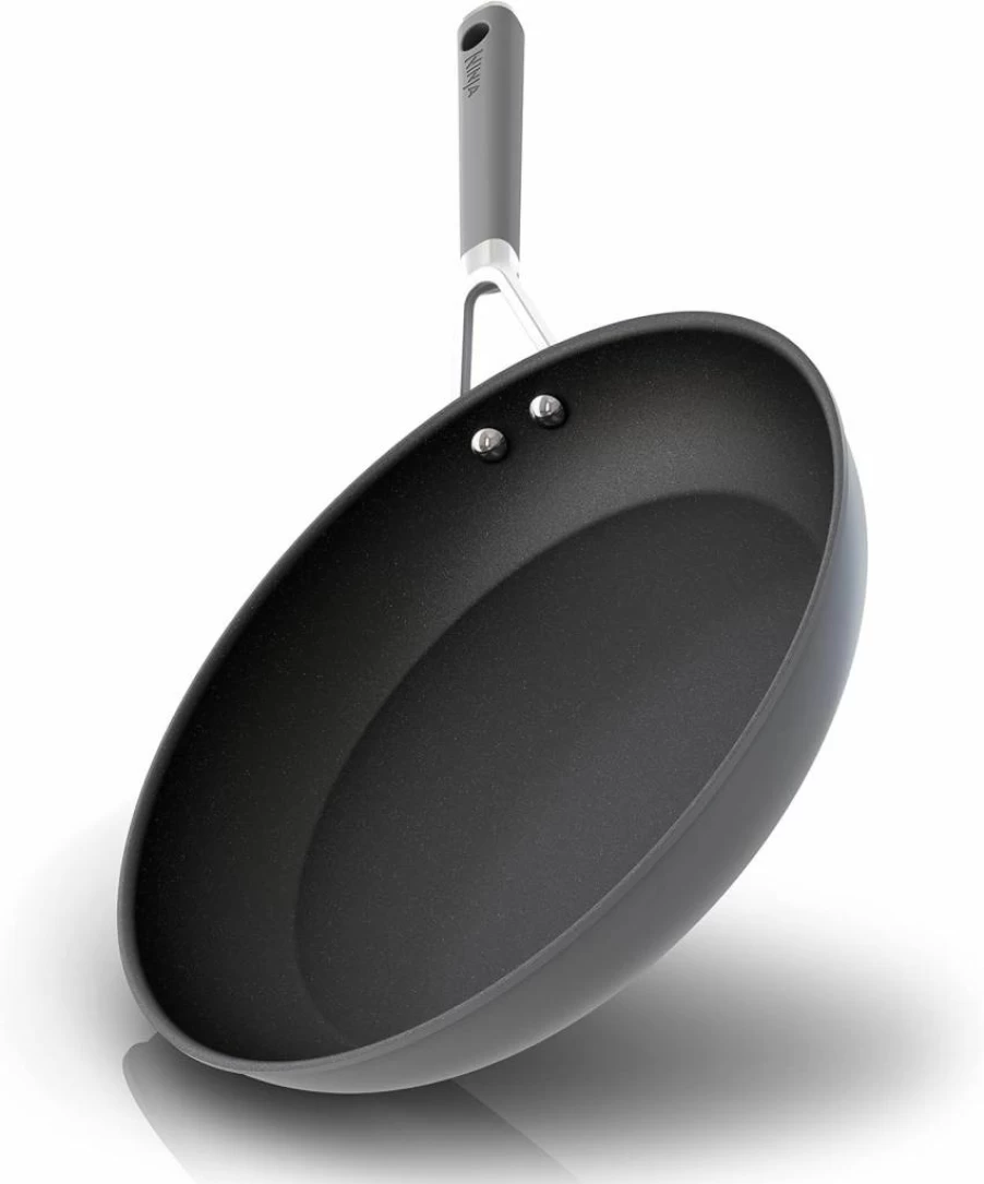 Ninja CW60030 12-Inch Nonstick Fry Pan with Comfort Grip, Dishwasher & Oven Safe to 400°F, Scratch-Resistant & Durable, Grey